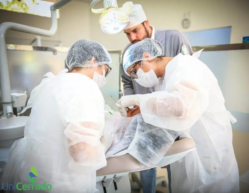 centro-clinico-odontologia-clinica-atendimento-2