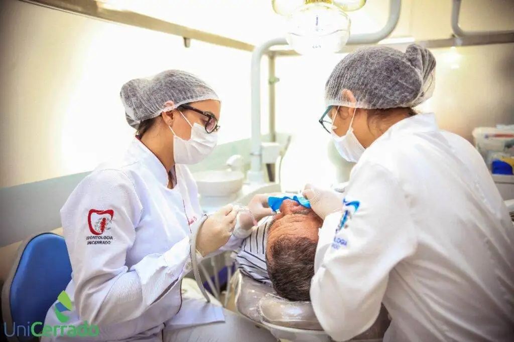 centro-clinico-odontologia-clinica-atendimento-3