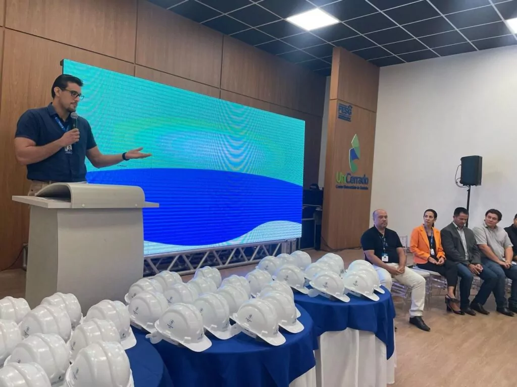 engenharia cerimonia capacete 2025 1