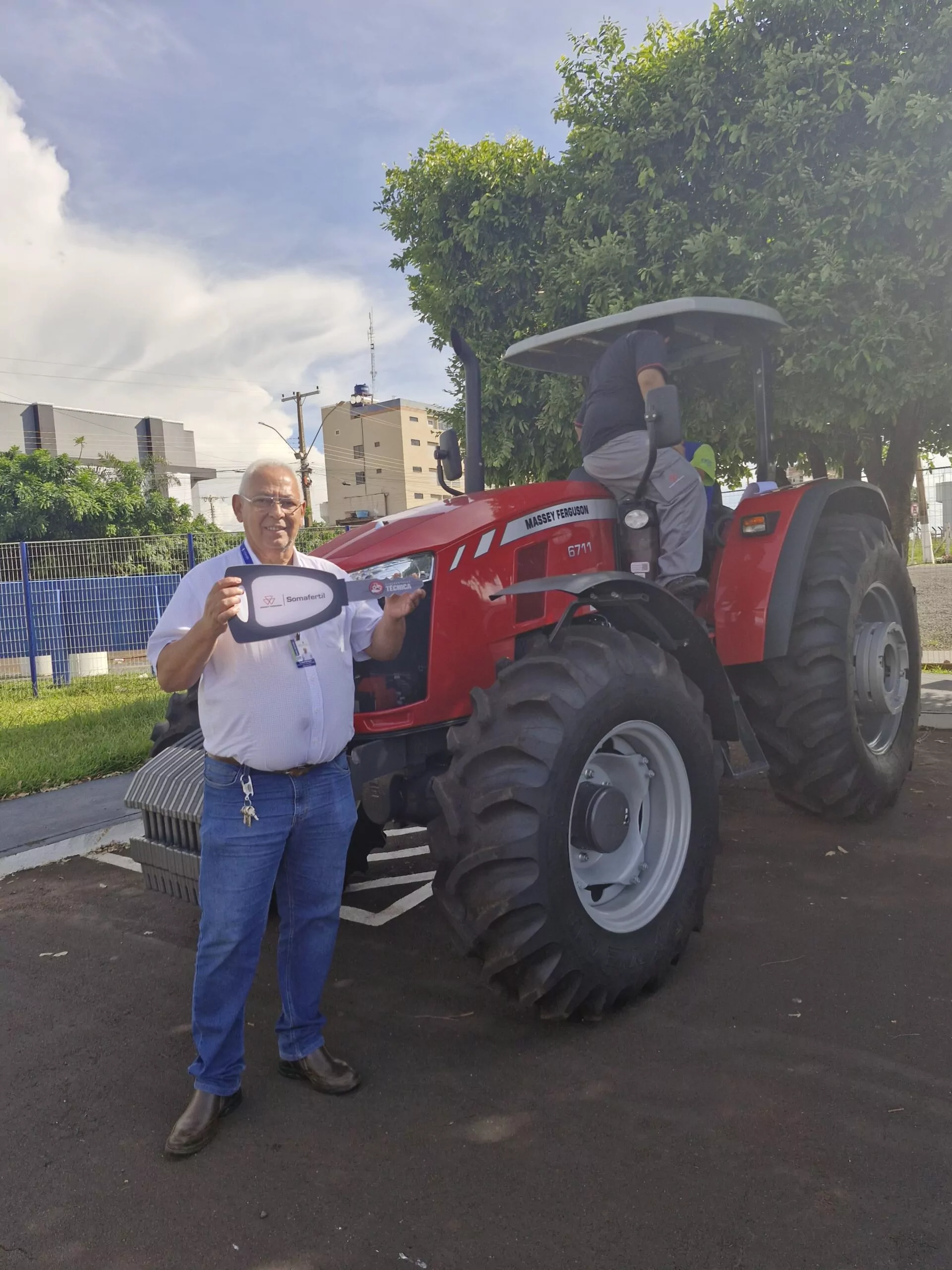 unicerrado aquisicao trator curso agronomia 01